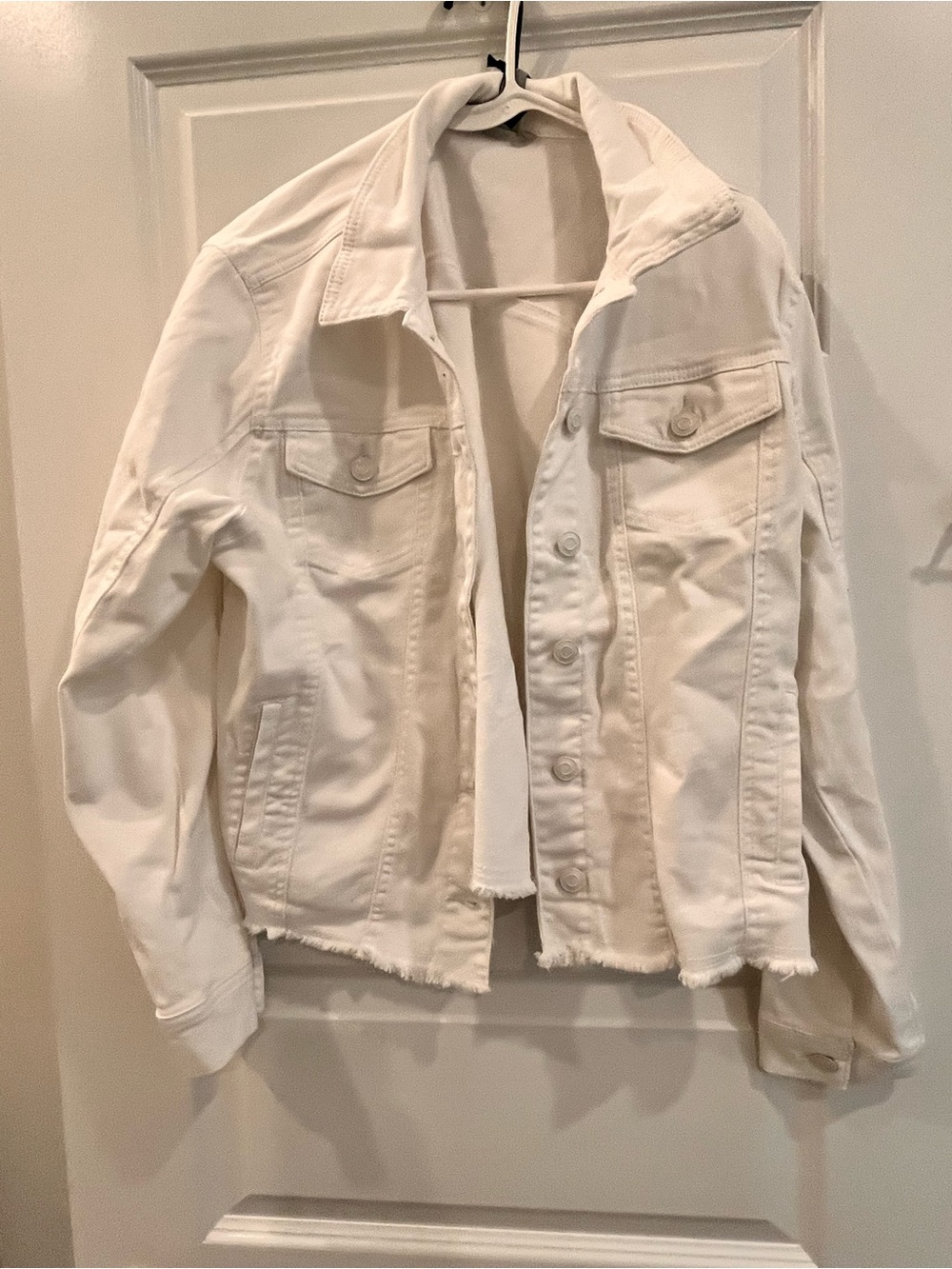 Women's White Denim Jacket - Classic Button-Up Style